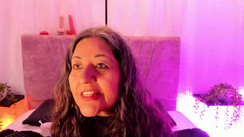 victoriaa_anderson_ online show from May 27, 2026, 3:31 pm