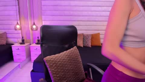 victoriaablair online show from May 11, 2026, 8:17 pm