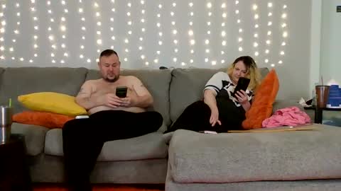 Victoria and Jesse online show from December 7, 2024, 12:08 am