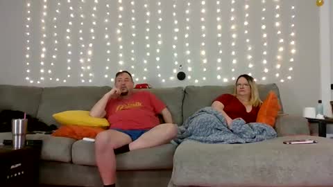 Victoria and Jesse online show from December 25, 2024, 8:51 am