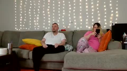 Victoria and Jesse online show from January 9, 2025, 4:39 pm