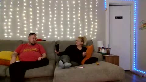 Victoria and Jesse online show from March 10, 2025, 3:34 am