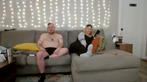 Victoria and Jesse online show from October 25, 2025, 6:57 pm