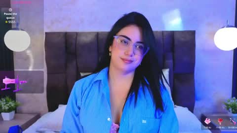 Victoria Andrade online show from May 19, 2026, 1:39 pm