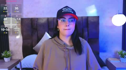 Victoria Andrade online show from May 21, 2026, 12:23 pm
