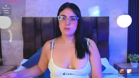 Victoria Andrade online show from June 3, 2026, 12:30 pm