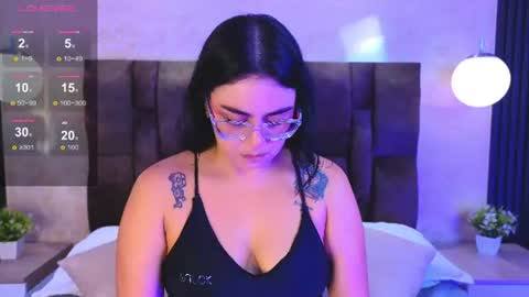 Victoria Andrade online show from June 19, 2026, 12:09 pm
