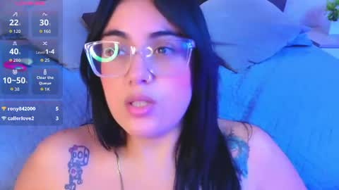 Victoria Andrade online show from July 6, 2026, 3:03 pm