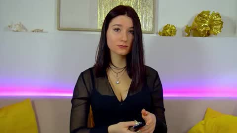 Victoria online show from November 20, 2025, 6:24 am