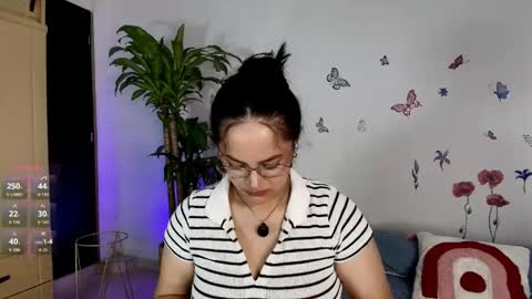 Victoria online show from May 9, 2026, 9:58 am