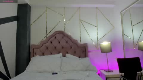 Snapshot of victoriablackfire chatting on February 27, 2025, 4:09 am Victoria online show from February 27, 2025, 4:09 am