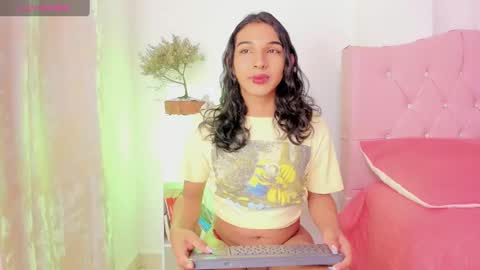 Victoria online show from October 15, 2025, 6:13 am