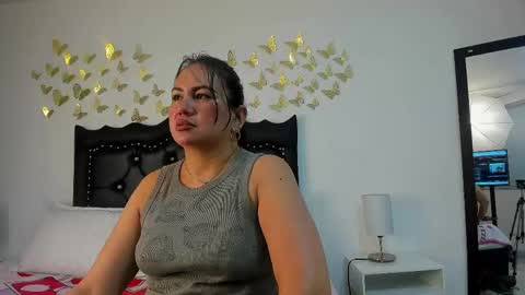 Snapshot of victoriacg chatting on May 4, 2026, 12:23 pm victoriacg online show from May 4, 2026, 12:23 pm