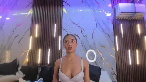 Victoria  online show from May 10, 2026, 12:54 pm
