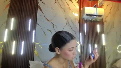 Victoria  online show from August 7, 2026, 8:55 pm