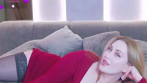 Miss V online show from February 23, 2025, 8:33 pm