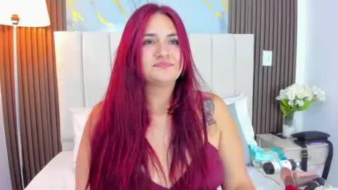 Snapshot of victoriaguzman_ chatting on June 10, 2026, 5:12 pm Victoria online show from June 10, 2026, 5:12 pm