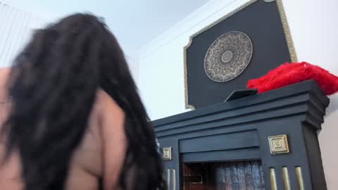 Victoria  online show from January 18, 2025, 5:48 pm