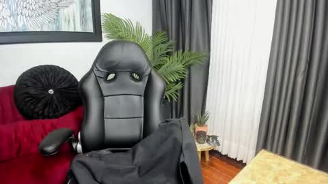 victoriapaker online show from March 14, 2026, 11:37 am