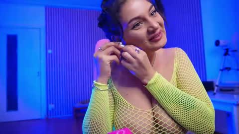 victoriarim online show from February 27, 2026, 6:24 am