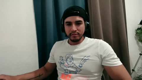 Snapshot of victorlatinxxx chatting on May 15, 2026, 5:47 am victorinoxxx online show from May 15, 2026, 5:47 am