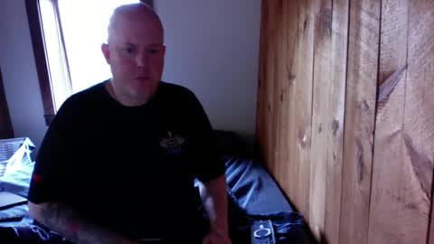 Victor Sin online show from May 3, 2026, 9:32 pm