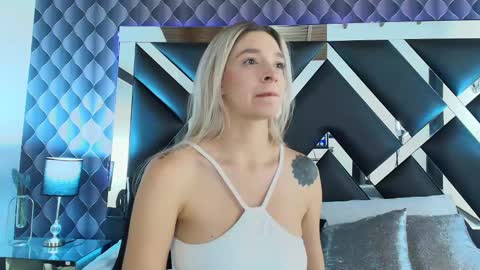 victtoria lee online show from January 22, 2025, 10:05 pm