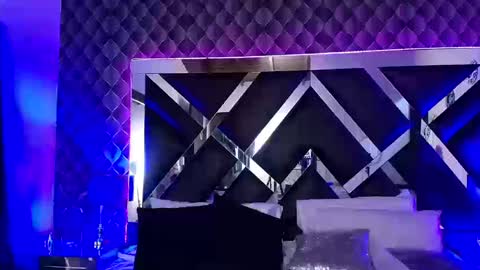 victtoria lee online show from September 8, 2025, 9:25 pm