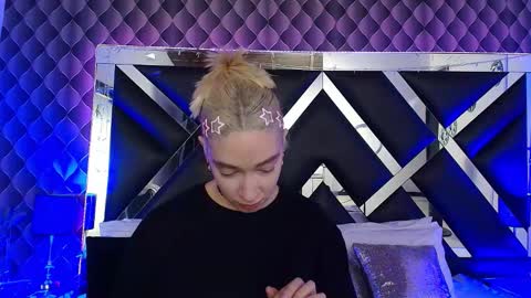 Snapshot of victtoria_lee chatting on February 16, 2026, 7:10 pm victtoria lee online show from February 16, 2026, 7:10 pm