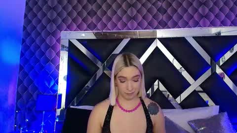 Snapshot of victtoria_lee chatting on March 28, 2026, 12:43 am victtoria lee online show from March 28, 2026, 12:43 am