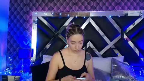 Snapshot of victtoria_lee chatting on April 13, 2026, 7:08 pm victtoria lee online show from April 13, 2026, 7:08 pm