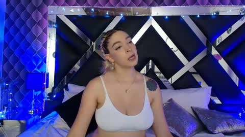 Snapshot of victtoria_lee chatting on April 30, 2026, 10:58 pm victtoria lee online show from April 30, 2026, 10:58 pm