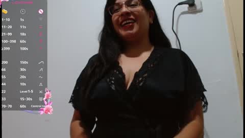 Astrid Collins online show from December 16, 2025, 6:40 am