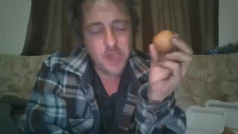 vids1977 online show from October 14, 2025, 2:23 am