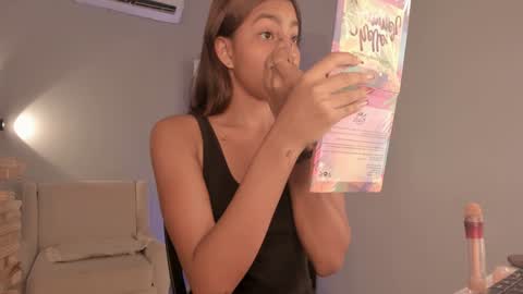 Karla online show from December 10, 2024, 7:43 pm