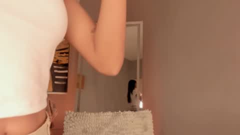 Karla online show from March 10, 2025, 7:50 pm