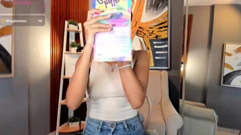 Karla online show from September 19, 2025, 7:47 pm