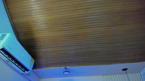Snapshot of viiolett_lee chatting on September 30, 2025, 7:08 pm Viiolett online show from September 30, 2025, 7:08 pm