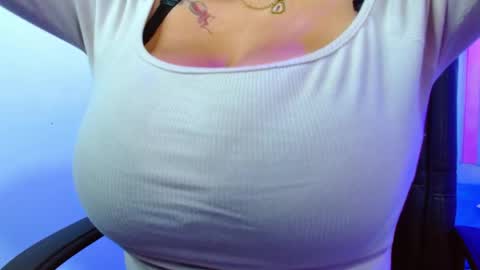 viioleta online show from April 23, 2026, 12:29 pm