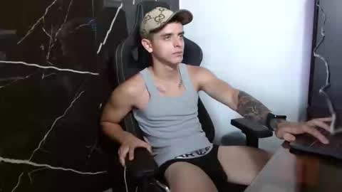 VIK KR online show from February 4, 2026, 9:42 pm