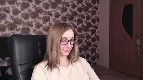 Vika online show from December 6, 2024, 5:53 am