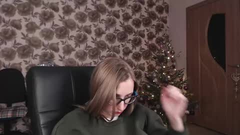 Vika online show from December 19, 2024, 10:53 pm