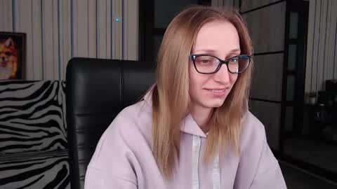 Vika online show from March 3, 2025, 6:22 pm