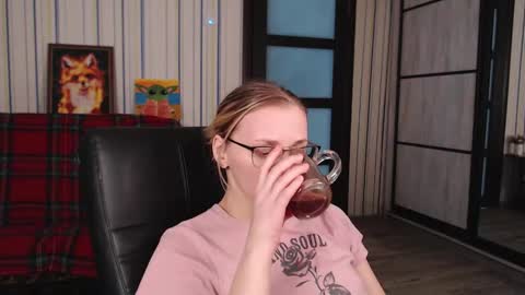 Vika online show from March 18, 2026, 6:16 am