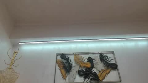 vikafever online show from October 27, 2025, 5:00 am