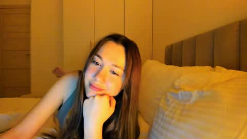 Snapshot of vikawels chatting on April 19, 2026, 12:33 am Vika online show from April 19, 2026, 12:33 am