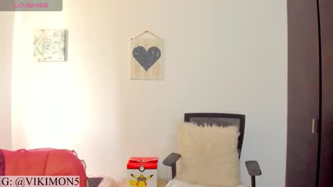 Snapshot of viki_mom chatting on September 16, 2025, 5:03 pm Viki Mom online show from September 16, 2025, 5:03 pm