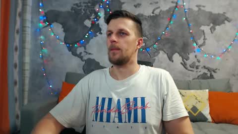 vikingchrisss online show from December 22, 2024, 10:28 am