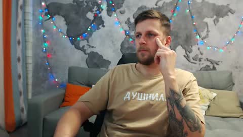 vikingchrisss online show from December 30, 2024, 10:32 am