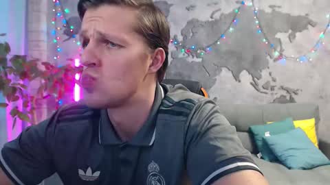 vikingchrisss online show from January 11, 2026, 11:04 am